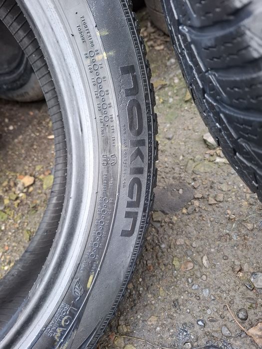 Vand 1 sau 2 anvelope 155 70 19 nokian de iarna bune