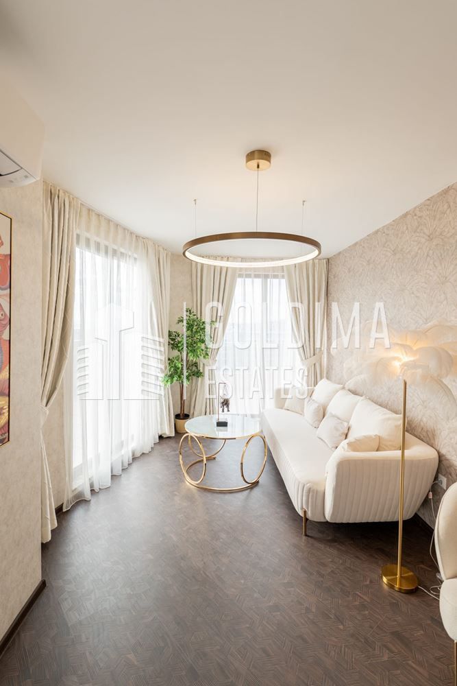 Продава се Двустаен апартамент в Свети Влас - 69 кв.м за 1589 €/кв.м - Снимка #1