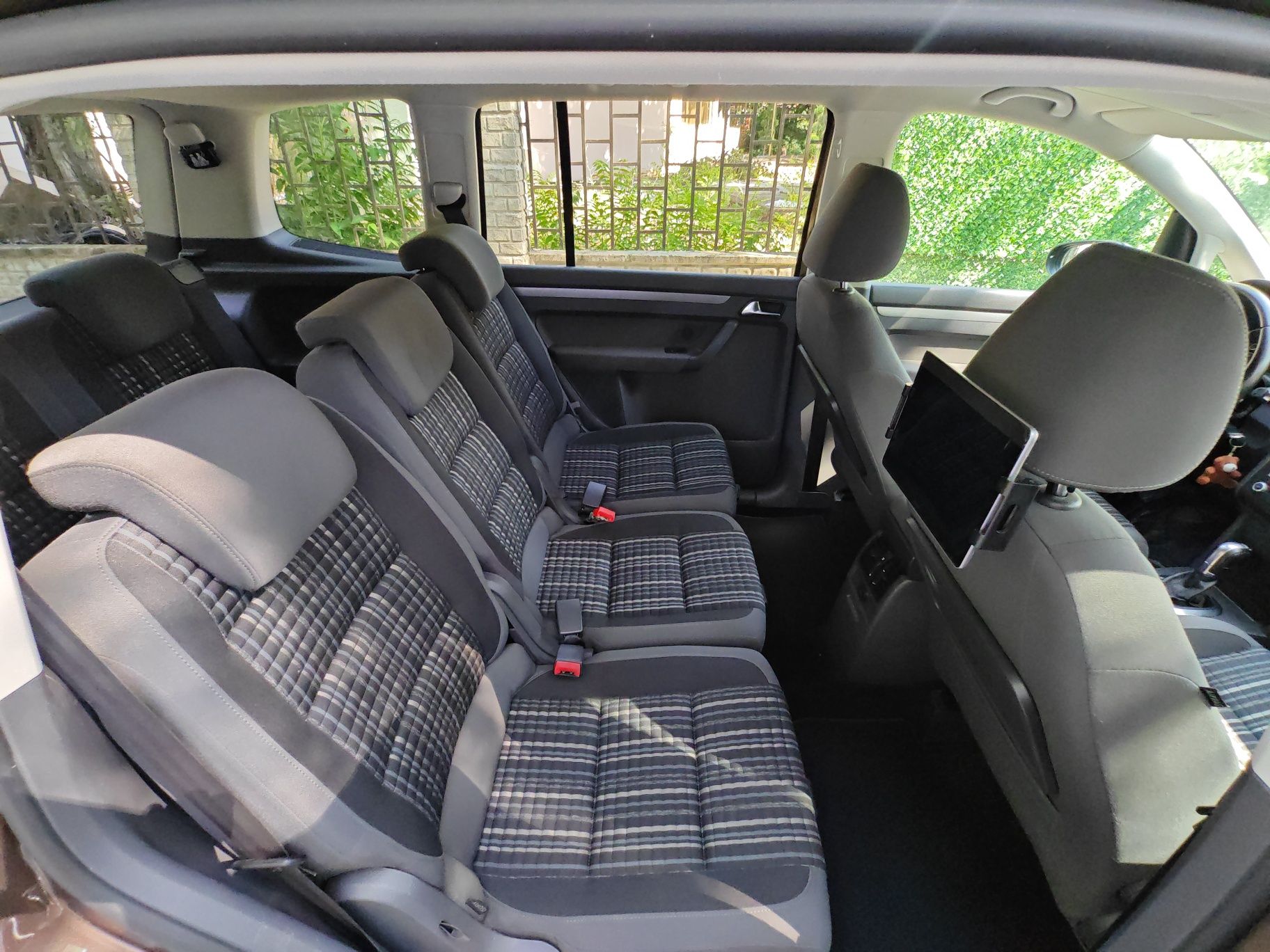 Volkswagen Touran / 2.0 diesel / automat / 7  locuri / Cross