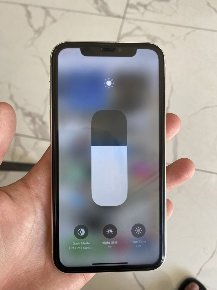 iphone 11 64gb LLA+ e sim