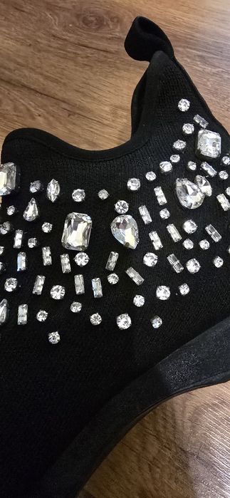 Дамски сникърси , естествена кожа с камъни / звезди