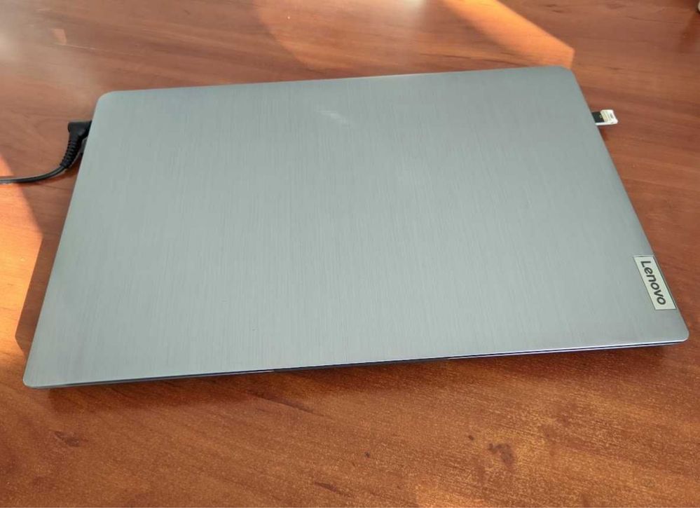 Lenovo IdeaPad 3 Garantie - i3 1115G4, SSD 256GB, 15.6" Full HD