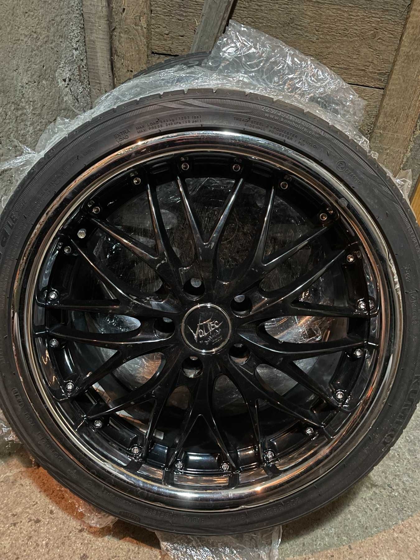 Джанти с Гуми 18ки BARRACUDA VoltecT6 - 5x114. 3 ET 38 8J - 67.1