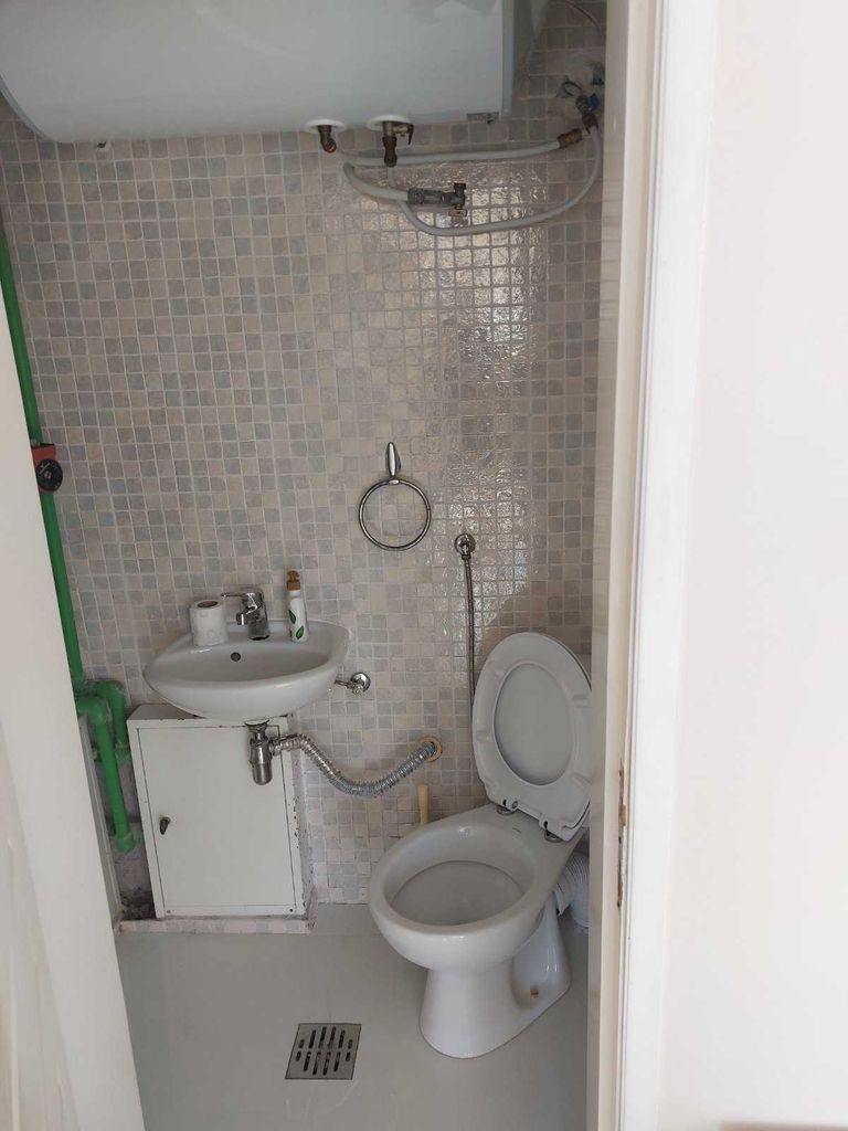 Продава се Многостаен апартамент в Пловдив, Кършияка - 220 кв.м за 1136 €/кв.м - Снимка #2