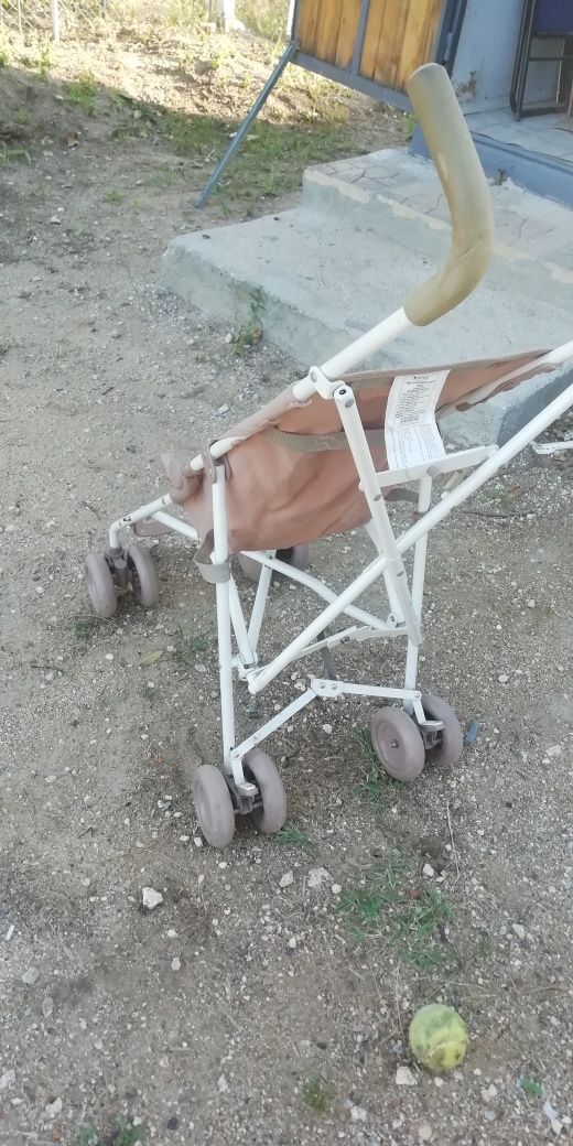 Детска люлка и лятна количка