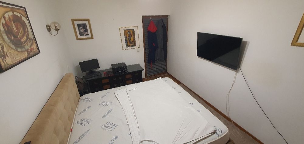 Vând apartament 4 camere Drumul Taberei