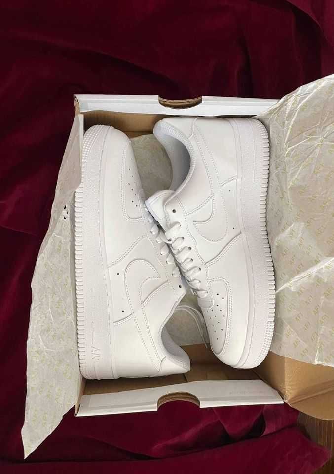 Adidasi Nike AirForce 1 Low Tripple White