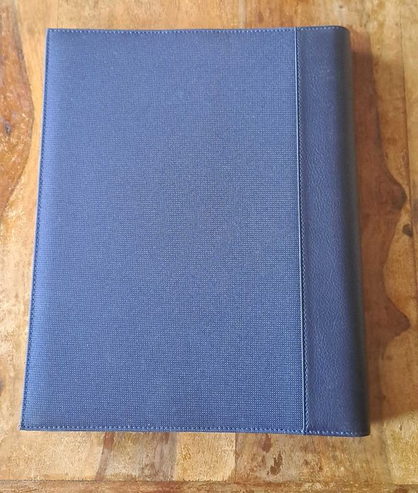 папка за документи класьор 4 ринга син кожа с цип Марксман Marksman А4