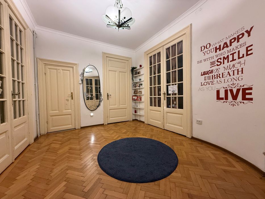 apartament - 4+ camere în vilă interbelică,Popa Nan,Pache Protopopescu