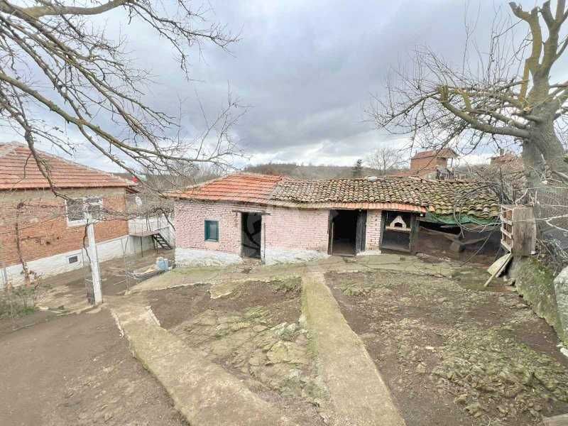 Ексклузивно предложение! Къща в село Зорница 73842