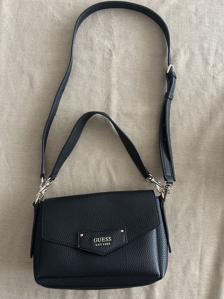 Дамска чанта Guess