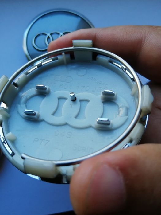 AUDI - Set 4 capace pentru jante aliaj