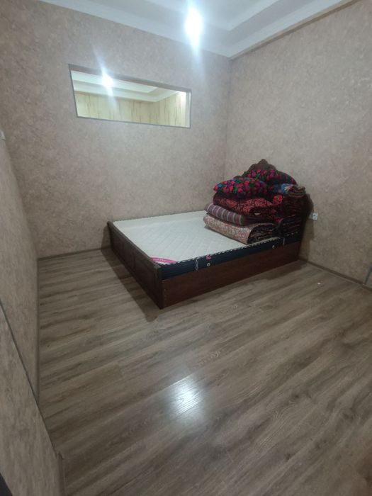 Beruniy metro yonida