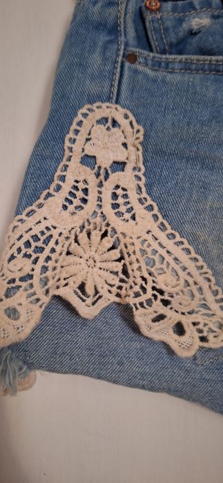 Pantaloni scurti dama Stradivarius denim masura 32