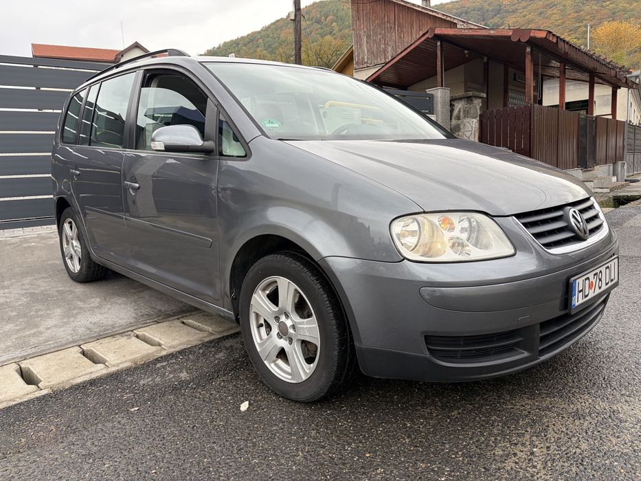VW Touran 1.6fsi 2006 116cp Euro4 inmatriculat 1 proprietar de 4ani