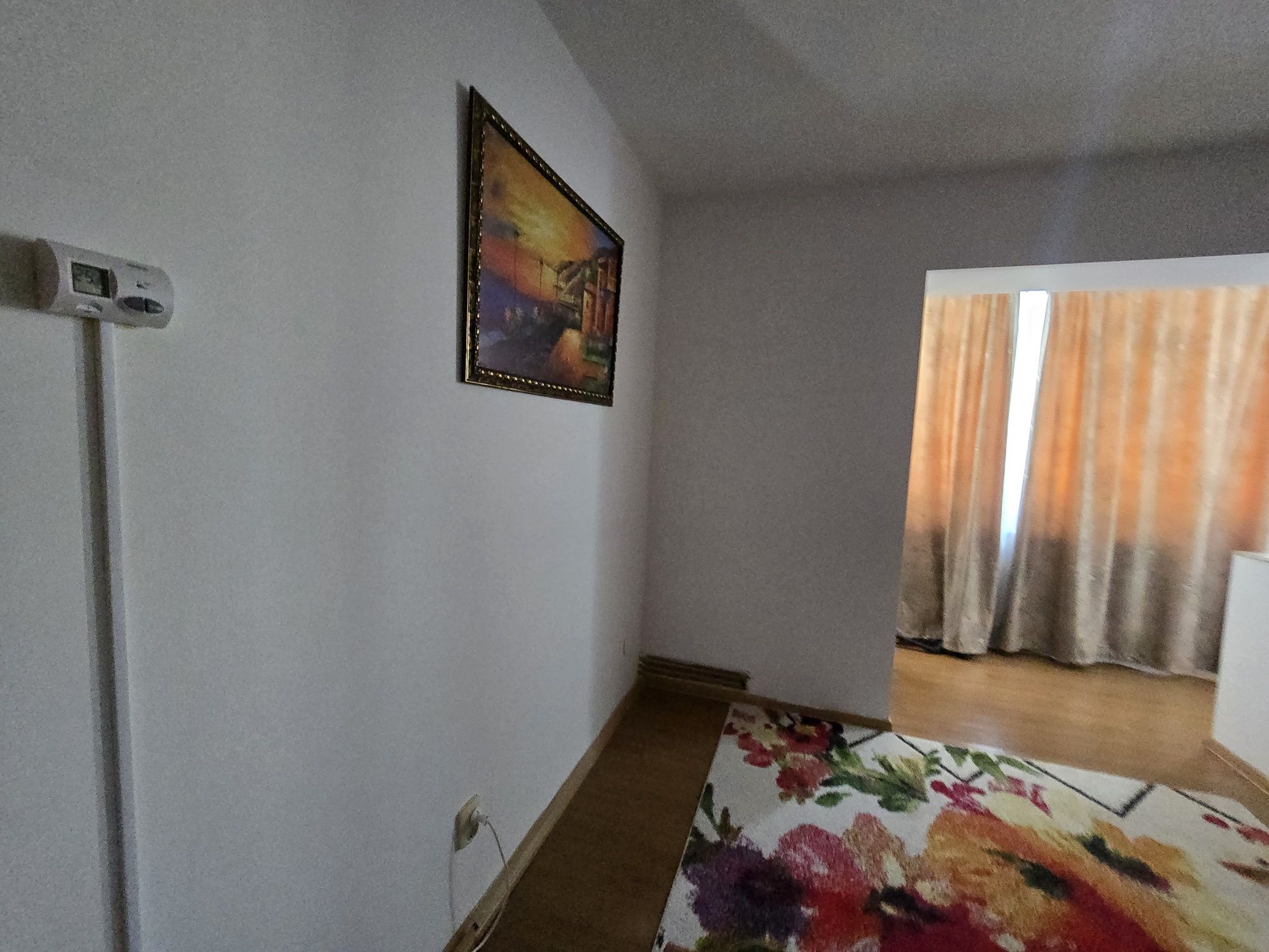 Inchiriez apartament 2 camere