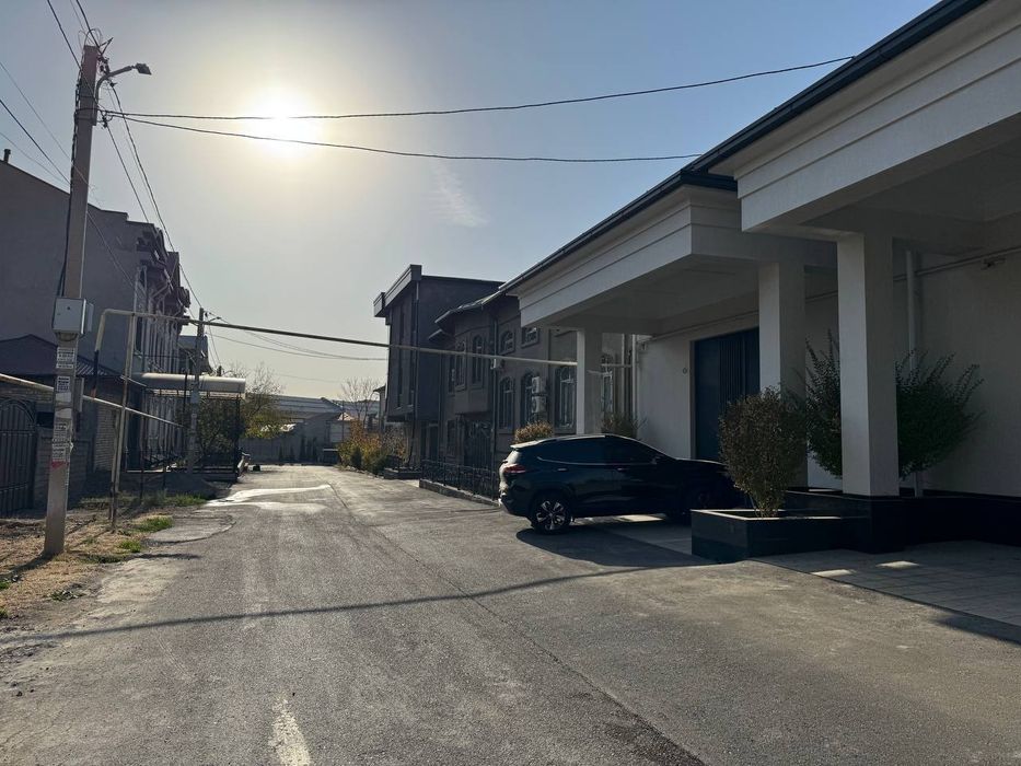 Продаётся дом на  Юнусабадский Район 2.5 соток