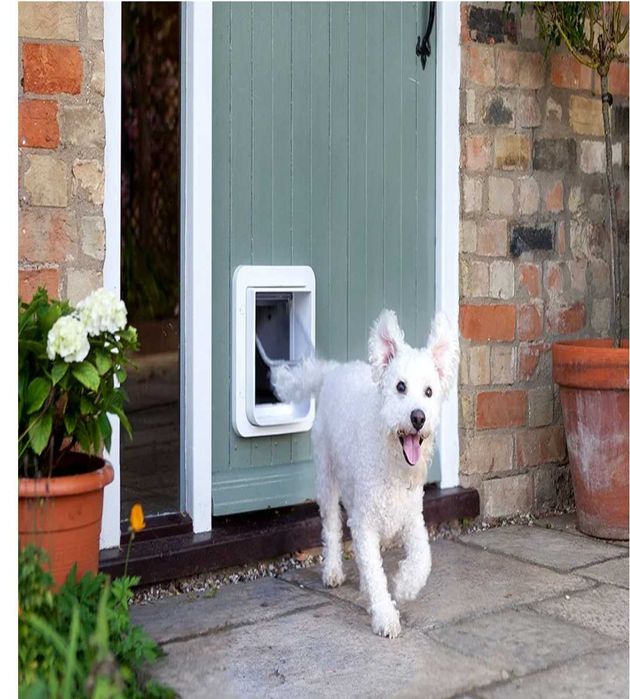 Sure Petcare SureFlap Врата за домашни любимци с микрочип с Hub