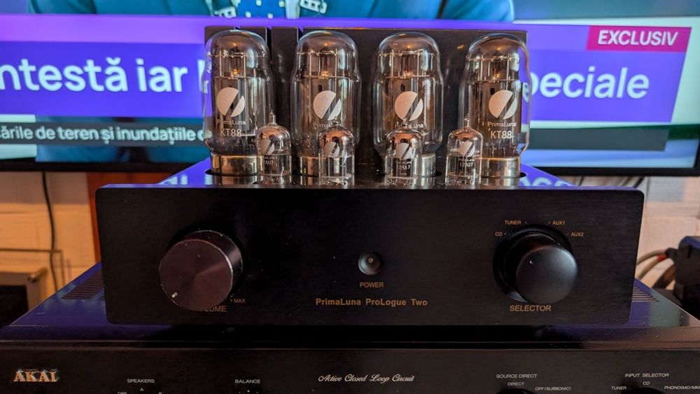 Prima luna prologue two , super amplificator cu Lampi