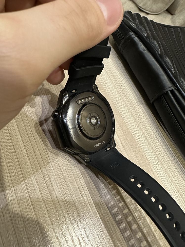 Смарт-часы OnePlus Watch 2