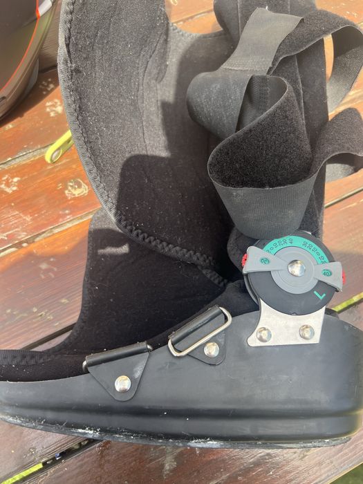 Vand orteza pentru glezna