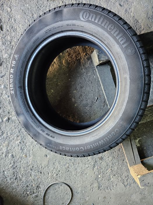 4 anvelope iarna 215 60 16 Continental