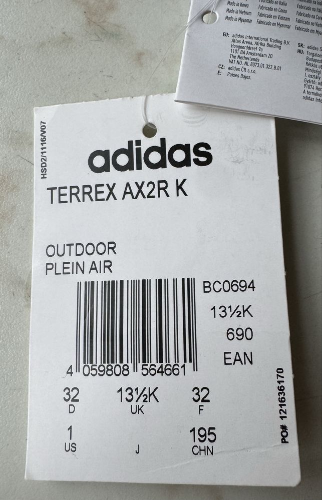 Adidas Terrex AX2R CP K – măr. 32, noi cu etichetă, Climaproof