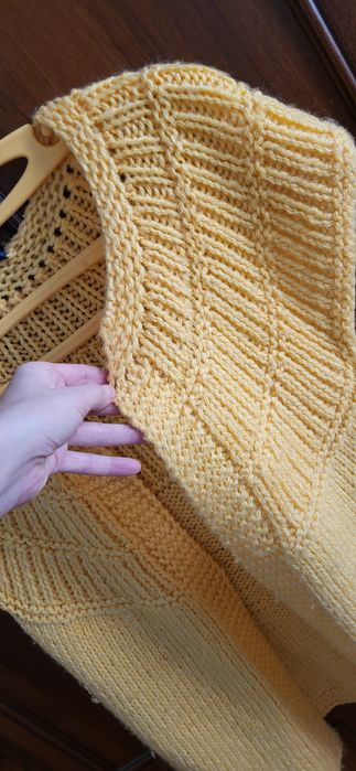 Pulover galben / vesta mohair Bergere France