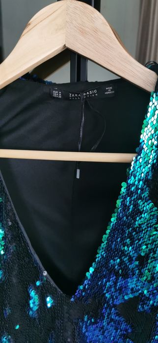 Vând rochiță cu paiete pt diferite ocazii