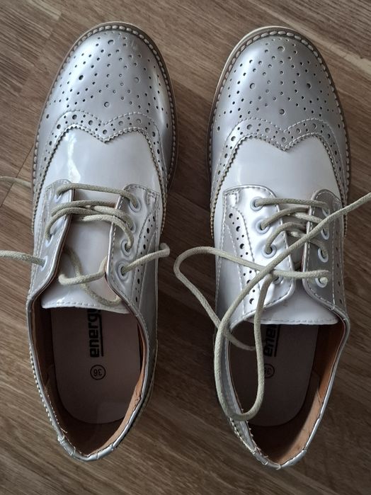 Vând pantofi de piele, mar 36, marca Energy Vera Pelle,purtați 1-2 ori