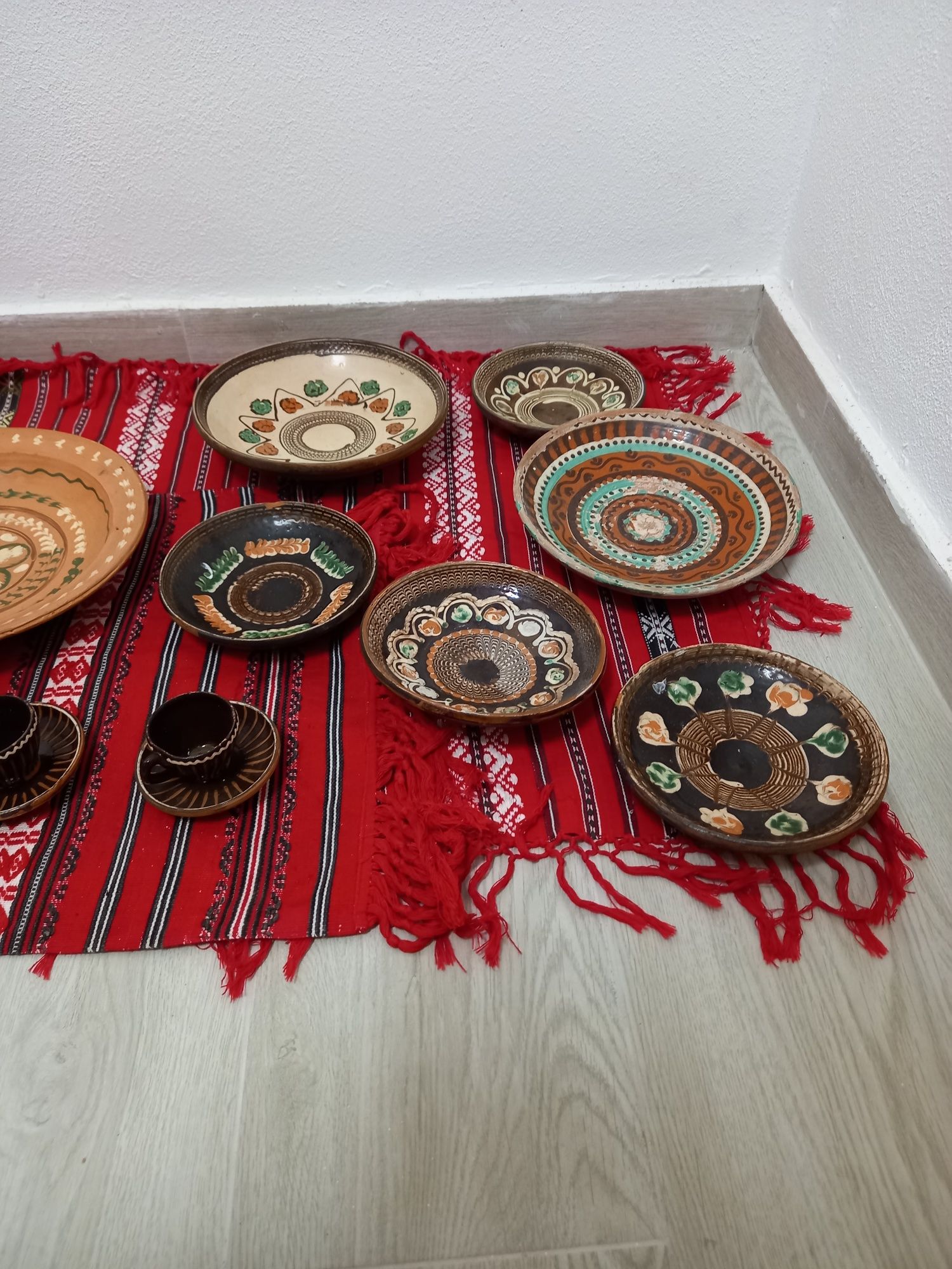 Farfuriute Ceramice Originale Horezu ( Pământ) Lot farfurii + Ceșc !!!