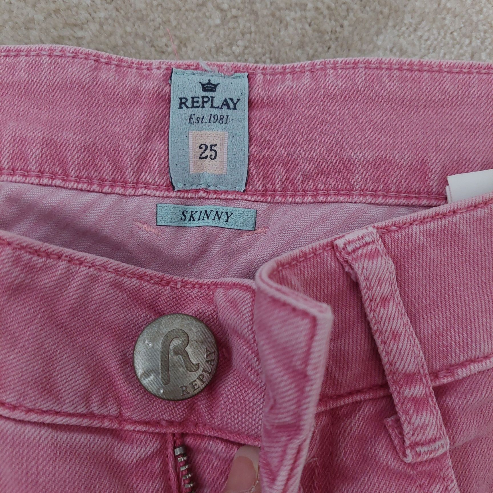 Blugi Replay roz XS (34) dama