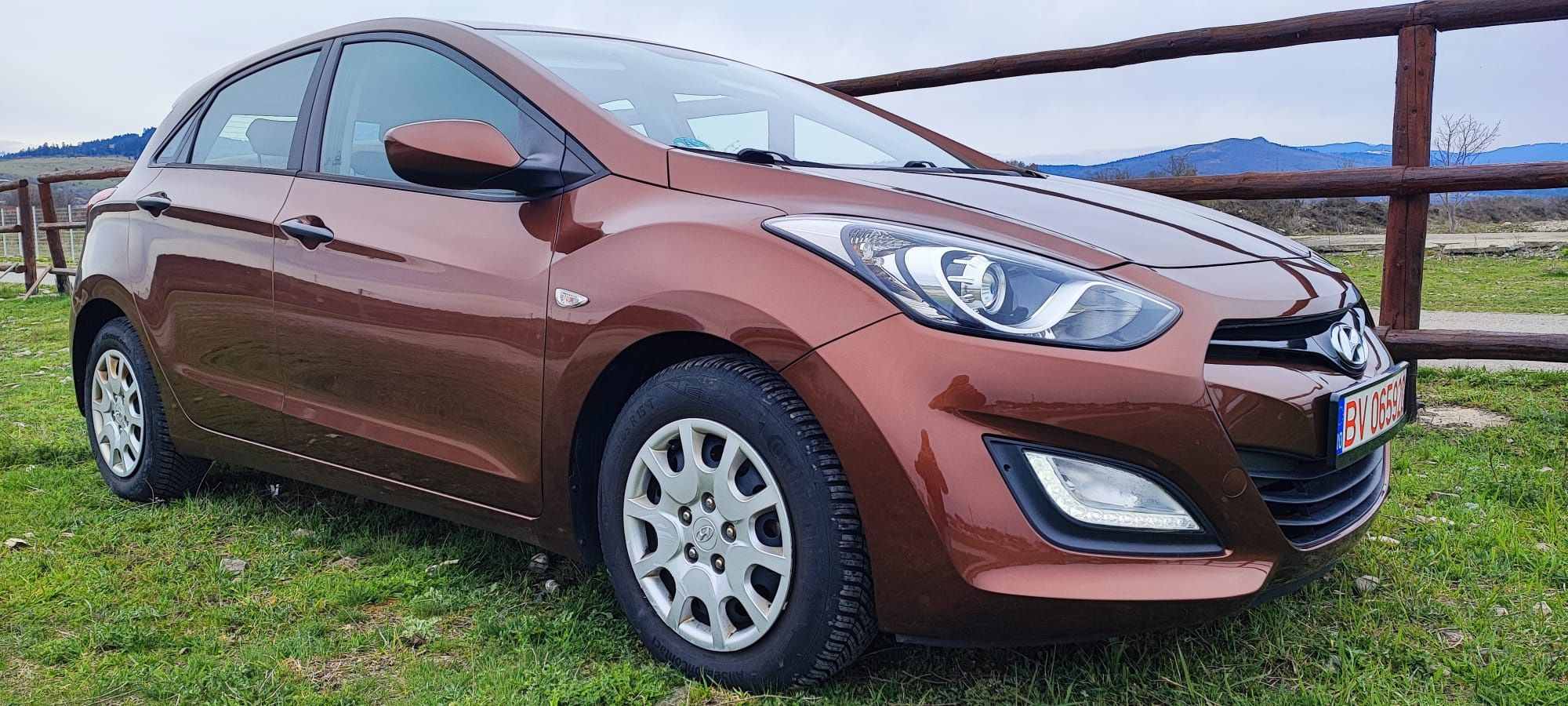 Hyundai i30 hatchback 2013 1,4 benzina 132000 km