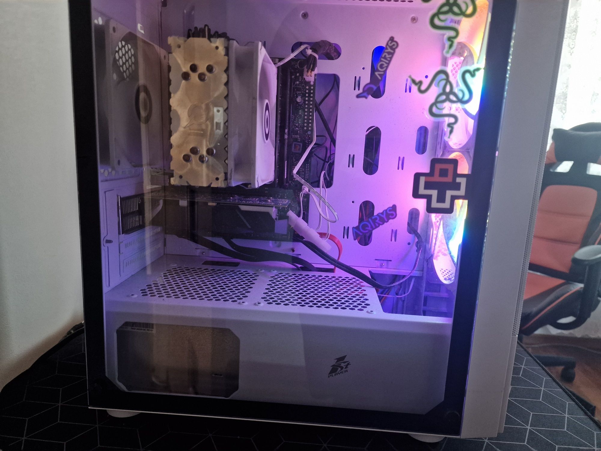 Vând pc gaming mediu