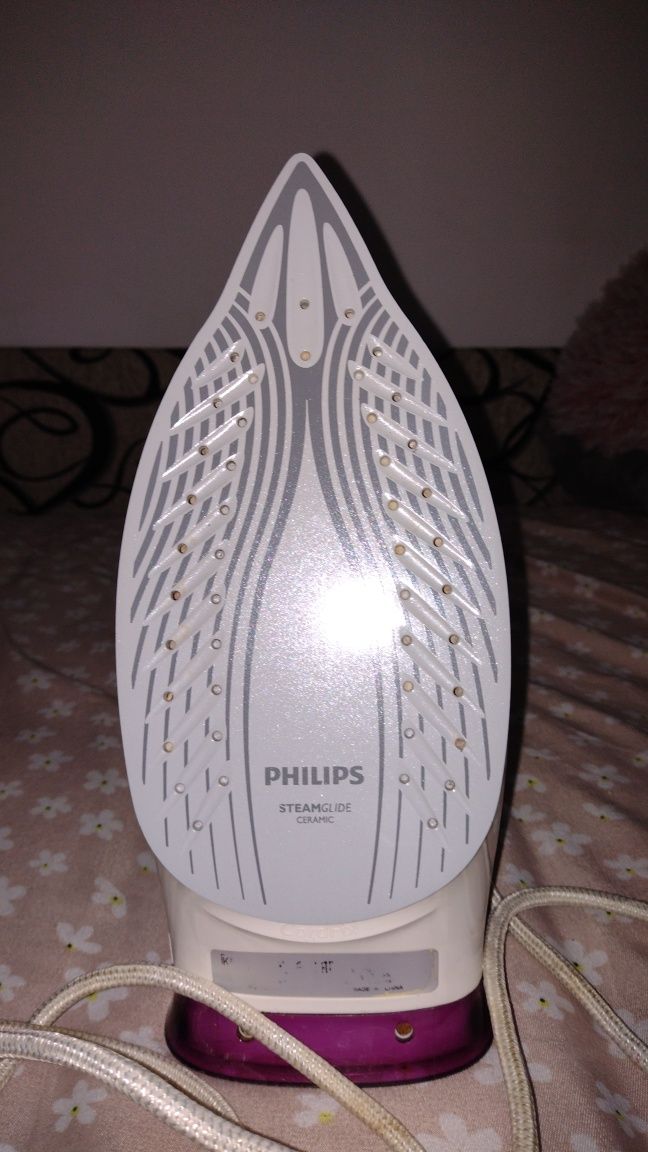 Fier de calcat philips