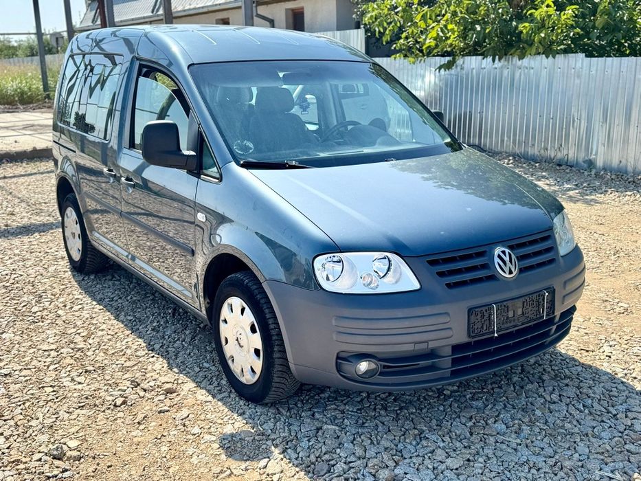 Vw Caddy life ( 7 locuri )