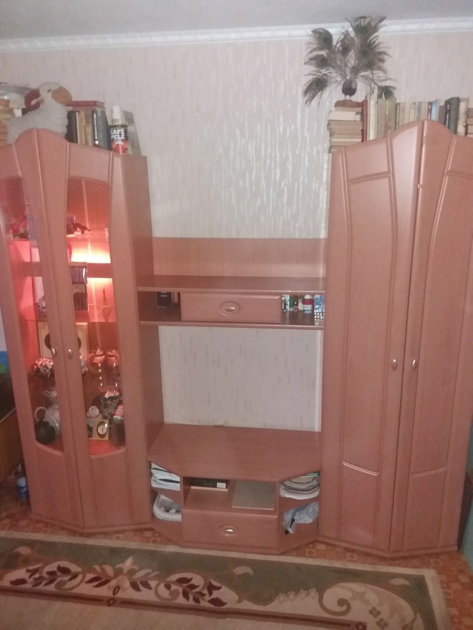 Шифоньер, стенка, шкаф