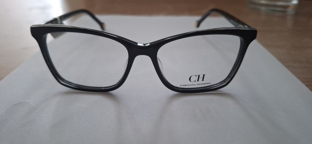 Rame ochelari Carolina Herrera  Noi