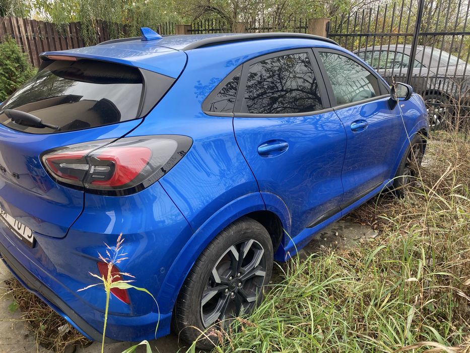 Ford Puma Hybrid ST Titanium Full.