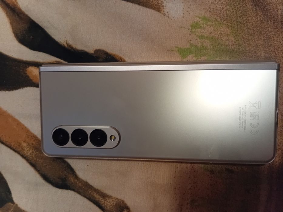 Vand samsung z fold 3