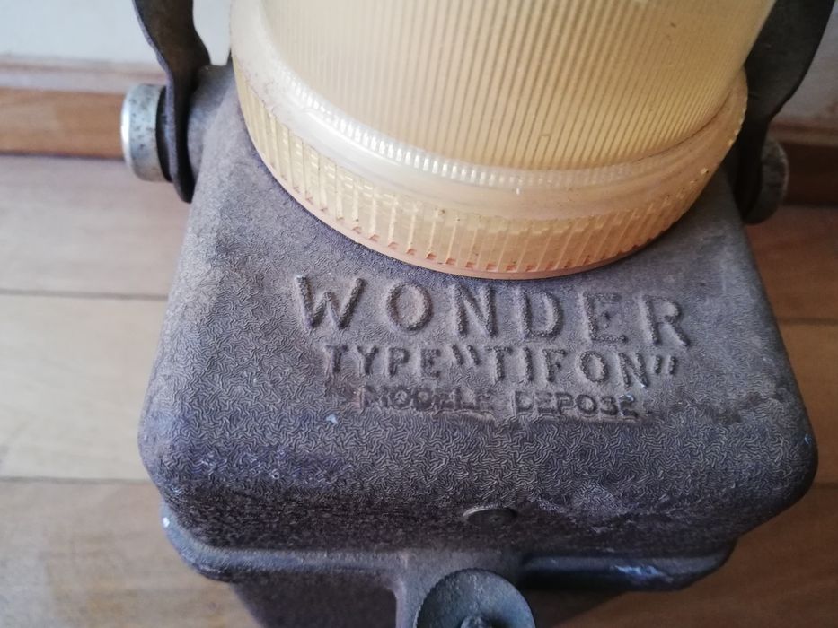 Felinar WONDER type "TIFON", anii 1940-1950