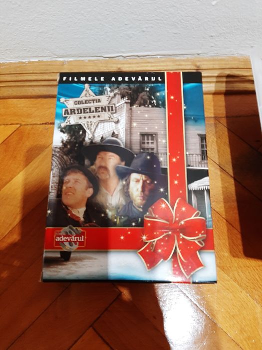 Vand  dvd-uri colectia Arfelenii, Stan si Bran, altele..
