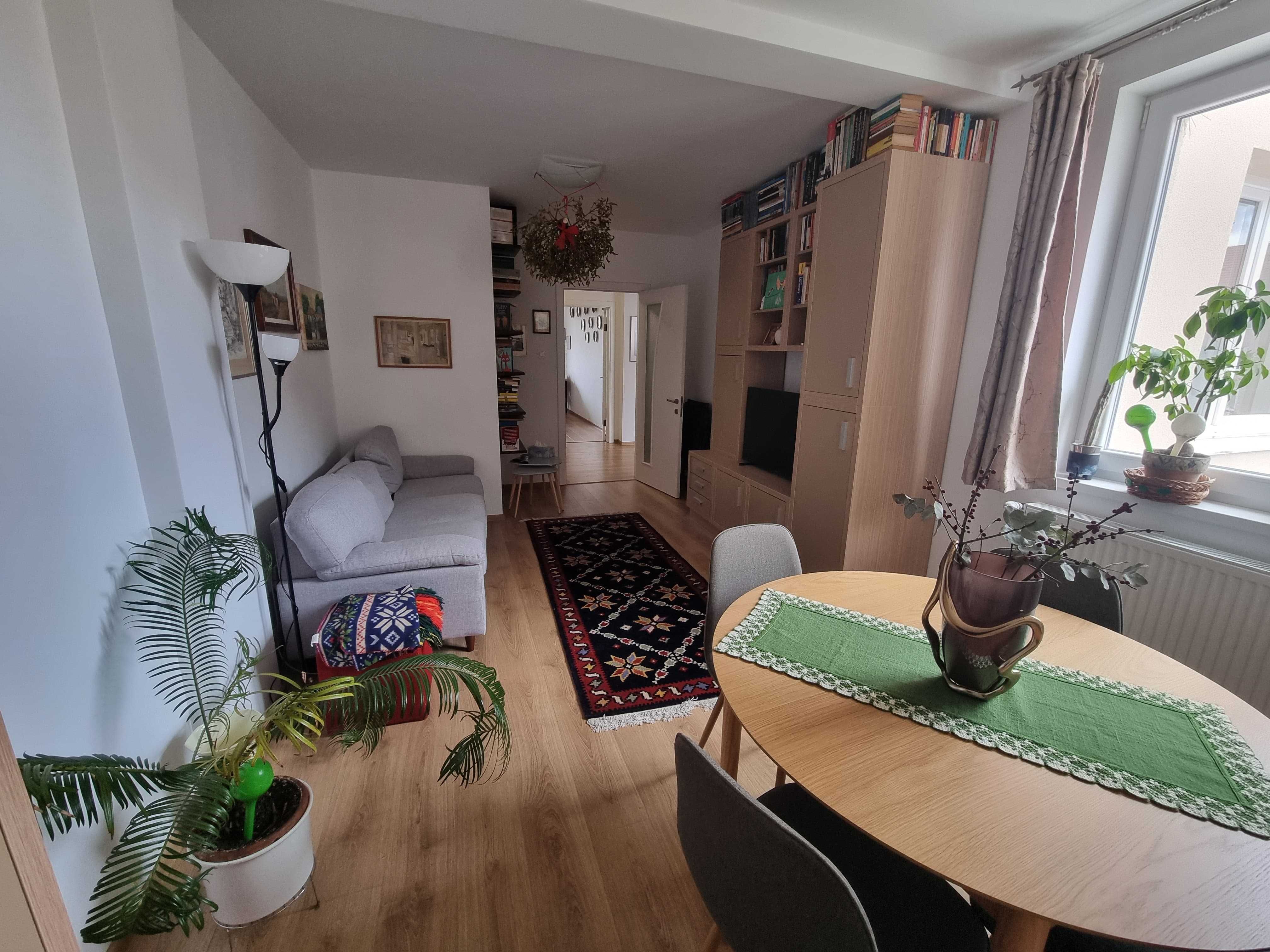 Apartament central, A. Saligny, 3 camere, bucătărie,2 băi,terasă,TVA9%