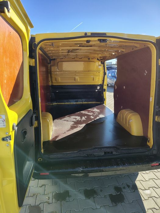 Vand Opel Vivaro Renault Trafic L1H2