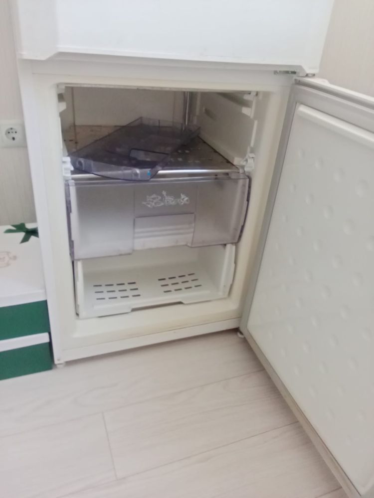 Срочно продам холодильник!