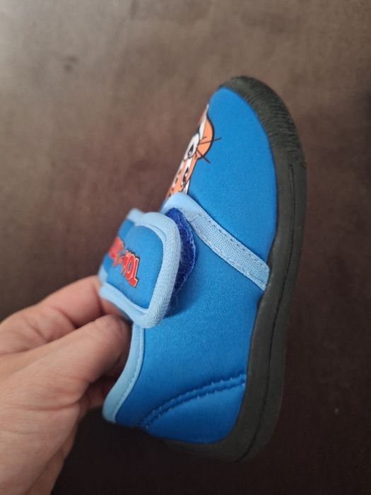 Детски пантофи 24ти номер и 22ри