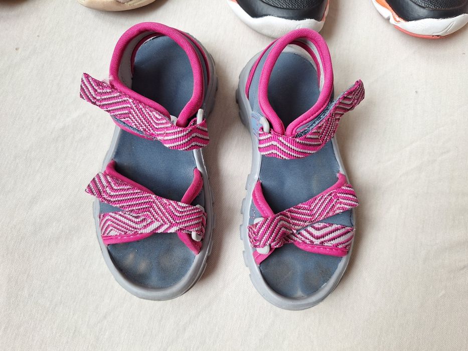 Нови детски маратонки и сандали за момиченце, размер 27