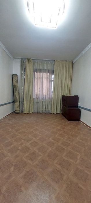 Чиланзар 25. 3 Х комнатная 2 х 6 балкон Улучшенная  планировка