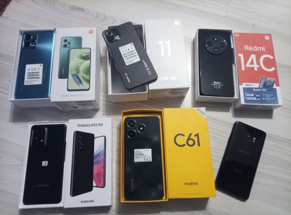 Vând mai multe telefoane