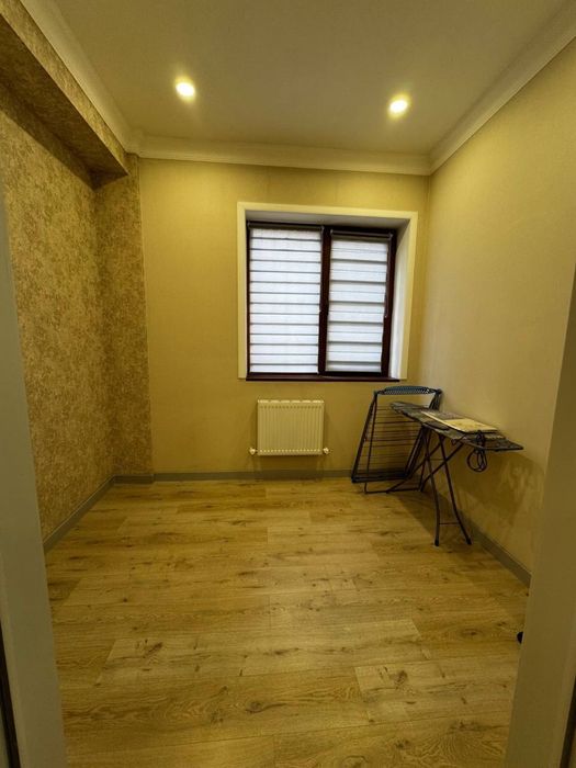 Срочно продаётся квартира Чилонзор-10 ЖК DUBAI TUNING DOM